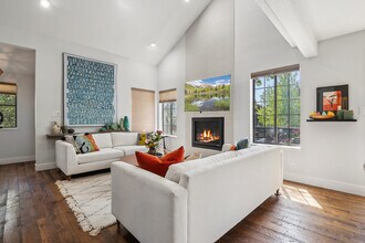3061 Fawn Dr in Park City, UT - Building Photo - Building Photo