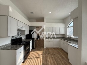 4210 Sunrise Creek Dr in San Antonio, TX - Building Photo - Building Photo