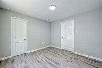 3274 Reeves St photo'