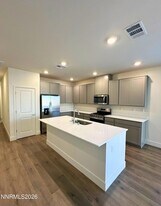 4258 White Feather Wy in Sparks, NV - Building Photo