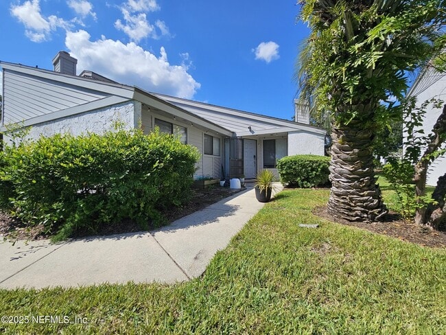 1107 Sea Hawk Dr in Palm Valley, FL - Building Photo - Building Photo