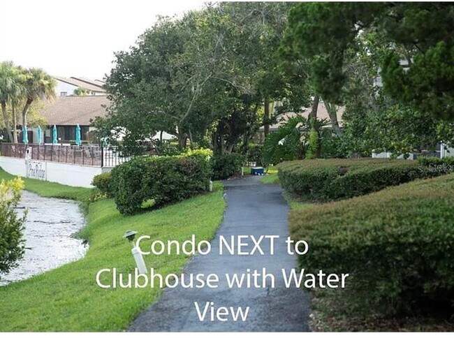 1724 Pine Ridge Way W in Palm Harbor, FL - Building Photo - Building Photo