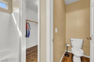 6870 Graceful Cloud Ave in Henderson, NV - Building Photo - Building Photo