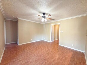 2721 Buffalo Dr in Arlington, TX - Building Photo - Building Photo