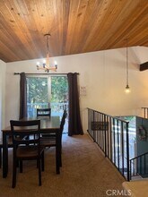 301 Canyon Crest Ln in Lake Arrowhead, CA - Foto de edificio - Building Photo