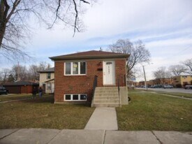 17087 Head Ave in Hazel Crest, IL - Building Photo