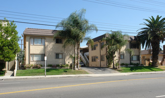 4956-4960 Kester Ave Apartments