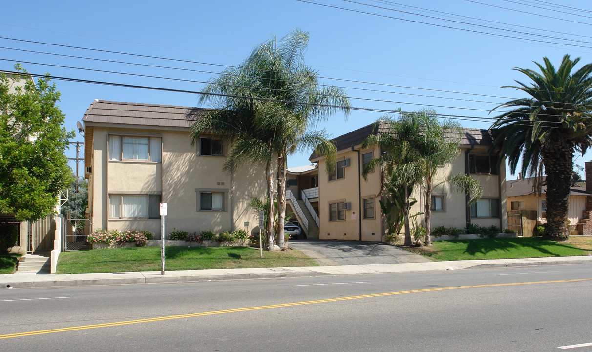 4956-4960 Kester Ave in Sherman Oaks, CA - Foto de edificio