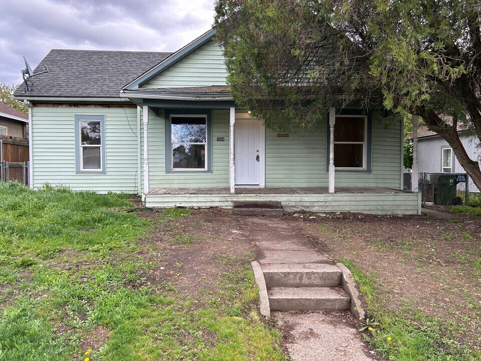 3008 N Standard St in Spokane, WA - Building Photo