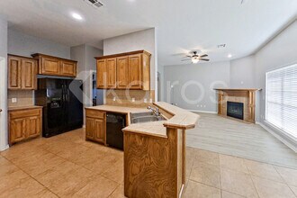 12784 SE 21st Ct in Midwest City, OK - Building Photo - Building Photo