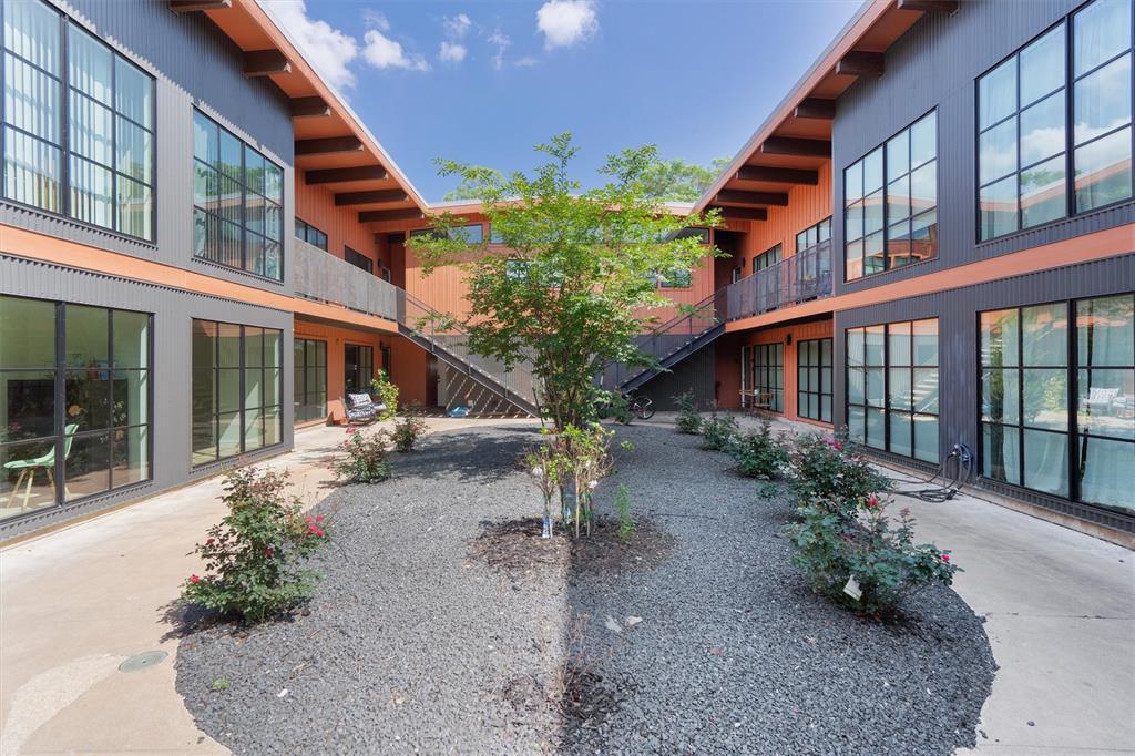 400 E 30th St in Austin, TX - Building Photo