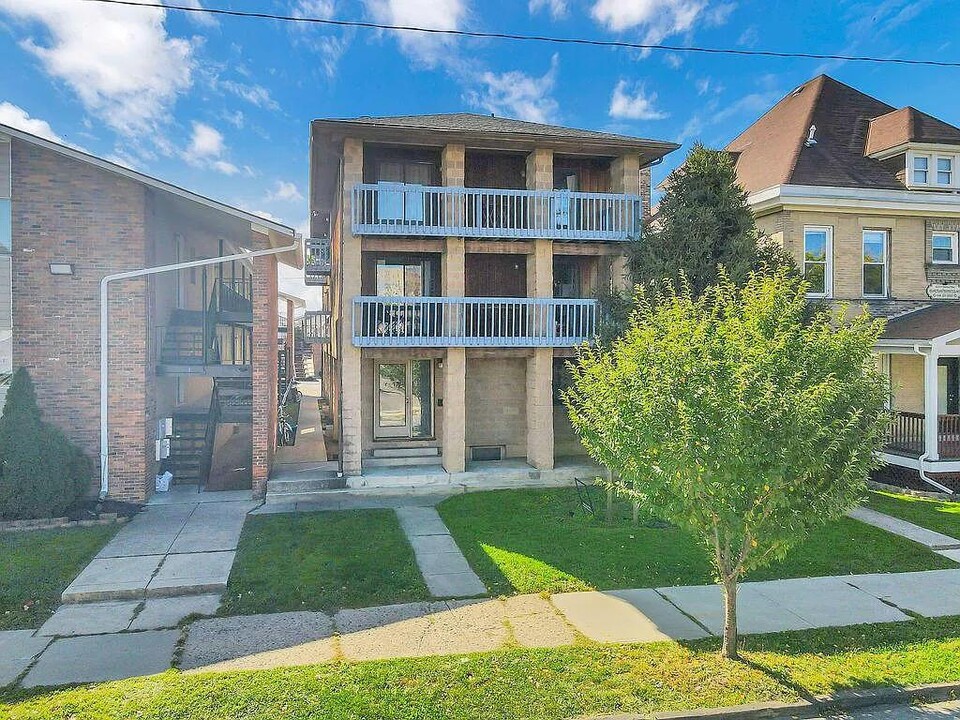 91 W 9th Ave in Columbus, OH - Building Photo