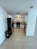 1250 S Miami Ave, Unit 1209 in Miami, FL - Building Photo