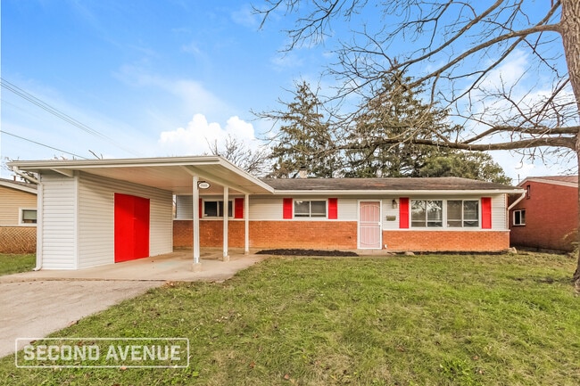 property at 940 Hollytree Dr