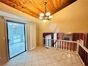 2100 Old Forge Way in Marietta, GA - Building Photo - Building Photo