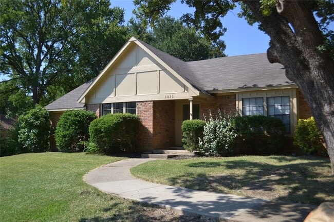 property at 1416 Sandy Creek Dr