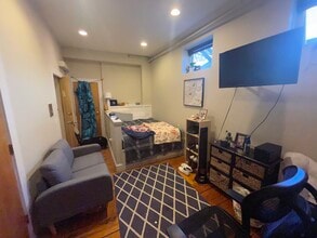 437 Hanover St in Boston, MA - Foto de edificio - Building Photo