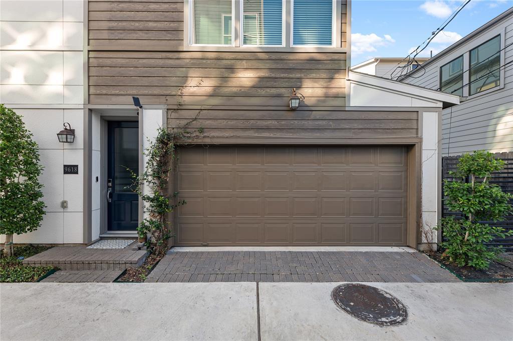 9618 Riddlewood Ln in Houston, TX - Building Photo