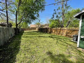 10003 Parliament House Rd in Austin, TX - Building Photo - Building Photo