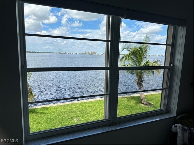 property at 1900 Clifford St