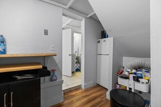 19 S Russell St in Boston, MA - Building Photo - Building Photo