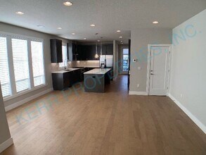 3890 SE 26th Ave in Portland, OR - Building Photo - Building Photo