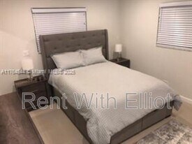 1648 Funston St in Hollywood, FL - Building Photo