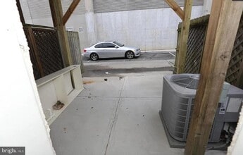 1827 S Charles St in Baltimore, MD - Building Photo - Building Photo