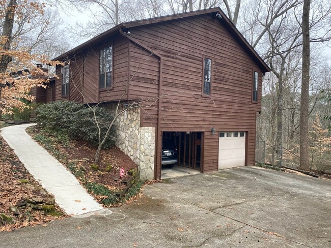 property at 5100 Forest Mist Dr SE