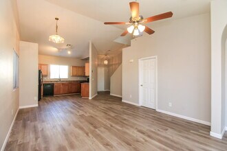 8723 E Fox St in Mesa, AZ - Building Photo - Building Photo