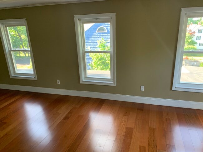 32A Highland St, Unit 32A