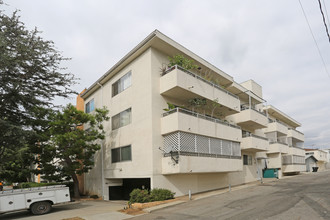 855 10th St in Santa Monica, CA - Building Photo - Building Photo