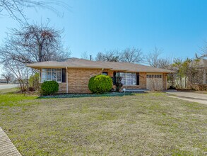 1100 N Wilshire Blvd in Oklahoma City, OK - Foto de edificio - Building Photo