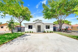 861 NW 6th Ave in Pompano Beach, FL - Building Photo