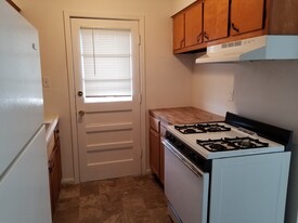 Knollridge Garden Apartments