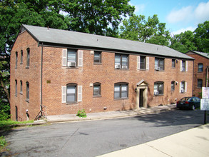 North Quinn Apartments in Arlington, VA - Building Photo - Building Photo