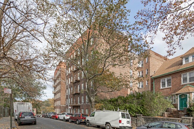 1860 Billingsley Ter in Bronx, NY - Building Photo - Building Photo