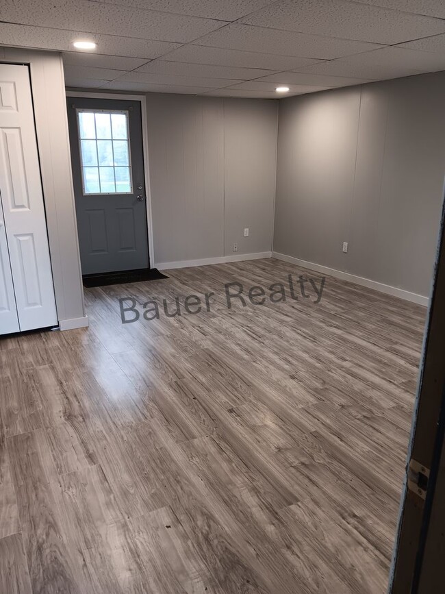 844 Lake Dr in Ashland, OH - Building Photo - Building Photo