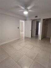 2880 N Oakland Forest Dr, Unit 107 in Oakland Park, FL - Building Photo - Building Photo