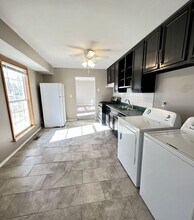 1426 Dillon Dr in Normal, IL - Building Photo - Building Photo