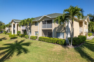 Gardens at Bonita Springs Apartamentos