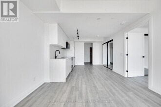 2369 Danforth Ave in Toronto, ON - Building Photo - Building Photo