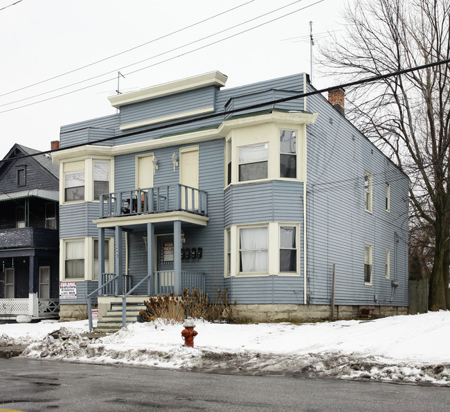 6901 Madison Ave in Cleveland, OH - Building Photo - Building Photo