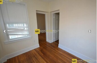 245 Kelton St, Unit 3 in Boston, MA - Foto de edificio - Building Photo