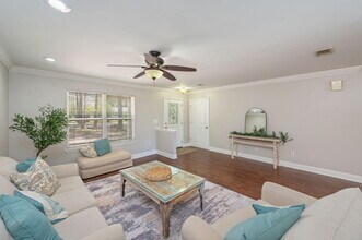 49 Circle Dr in Fort Walton Beach, FL - Building Photo - Building Photo