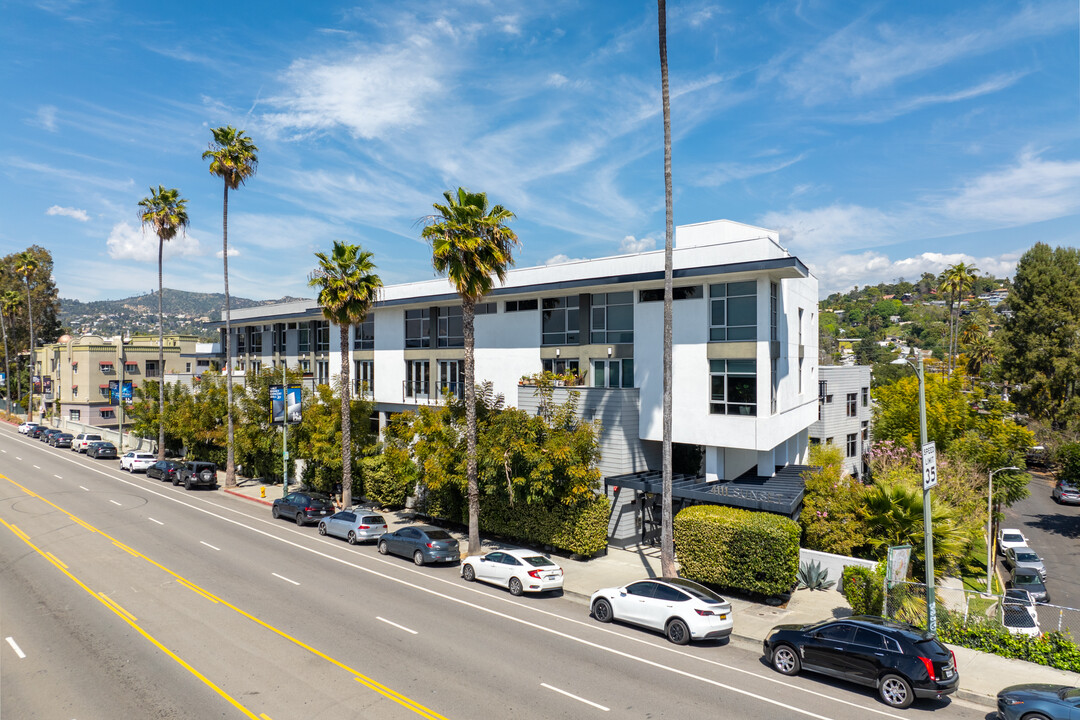 Sunset Silver Lake in Los Angeles, CA - Foto de edificio