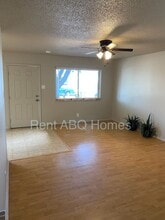 228 Espejo St NE in Albuquerque, NM - Building Photo - Building Photo