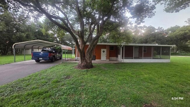 38551 Daughtery Rd in Zephyrhills, FL - Building Photo - Building Photo