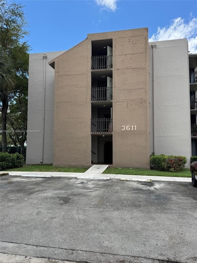 property at 3611 SW 117th Ave