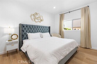 119 S Coroando St in Los Angeles, CA - Building Photo - Building Photo